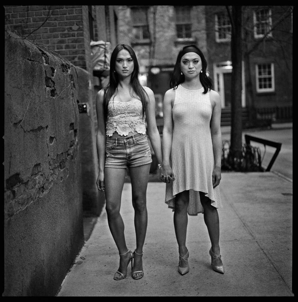 Mark Seliger, &quot;Angel Castillo and Ally Castillo,&quot; 2016. (Courtesy the artist and Isabella Stewart Gardner Museum)